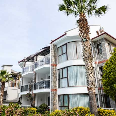 Tropical Deluxe Hotel